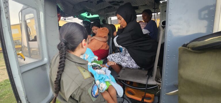 cuatro_menores_con_avanzada_desnutricion_fueron_trasladados_via_aerea_en_la_guajira (1)
