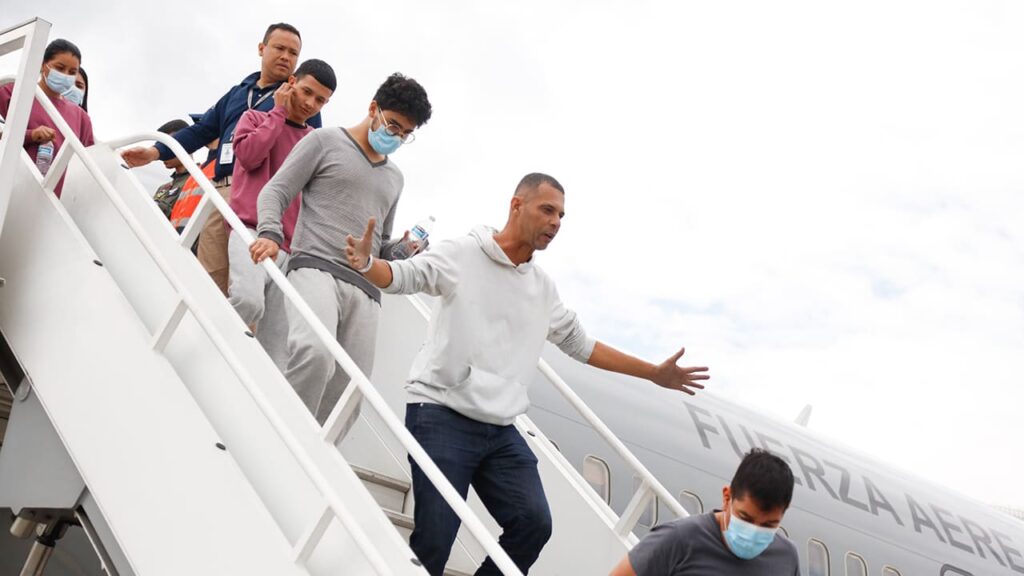 250202-Prosperidad-Social-creditos-asociativos-colombianos-deportados-Estados-Unidos-1280 (1)