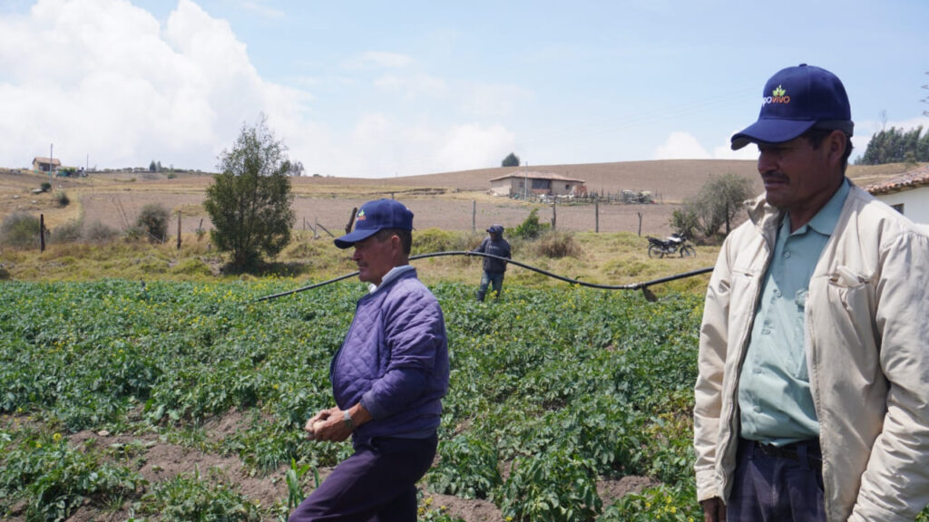 Gobierno reducirá 40% créditos para campesinos que gestionen agua