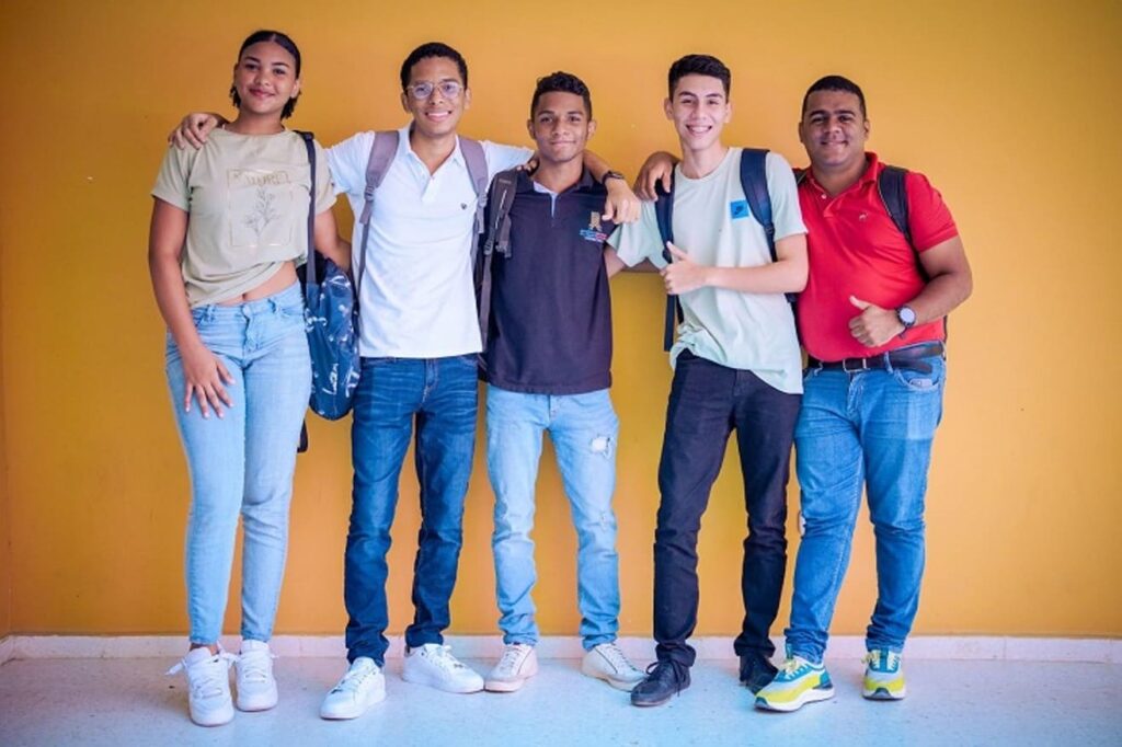 El 96% de los jóvenes de pregrado de universidades públicas en Colombia estudian gratis y con calidad