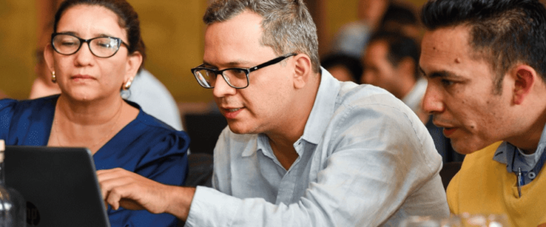 "Colombia Programa" abre convocatoria para docentes