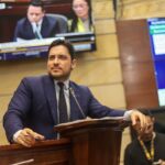 Senadores debaten razones para aprobar o rechazar consulta popular
