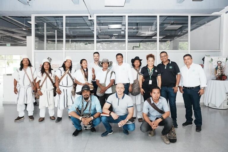 Etnia Arhuaca celebra diseño de currículo académico innovador