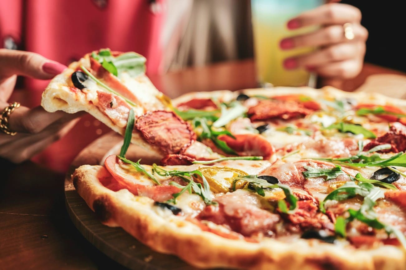 A UN CLICK PIZZA 