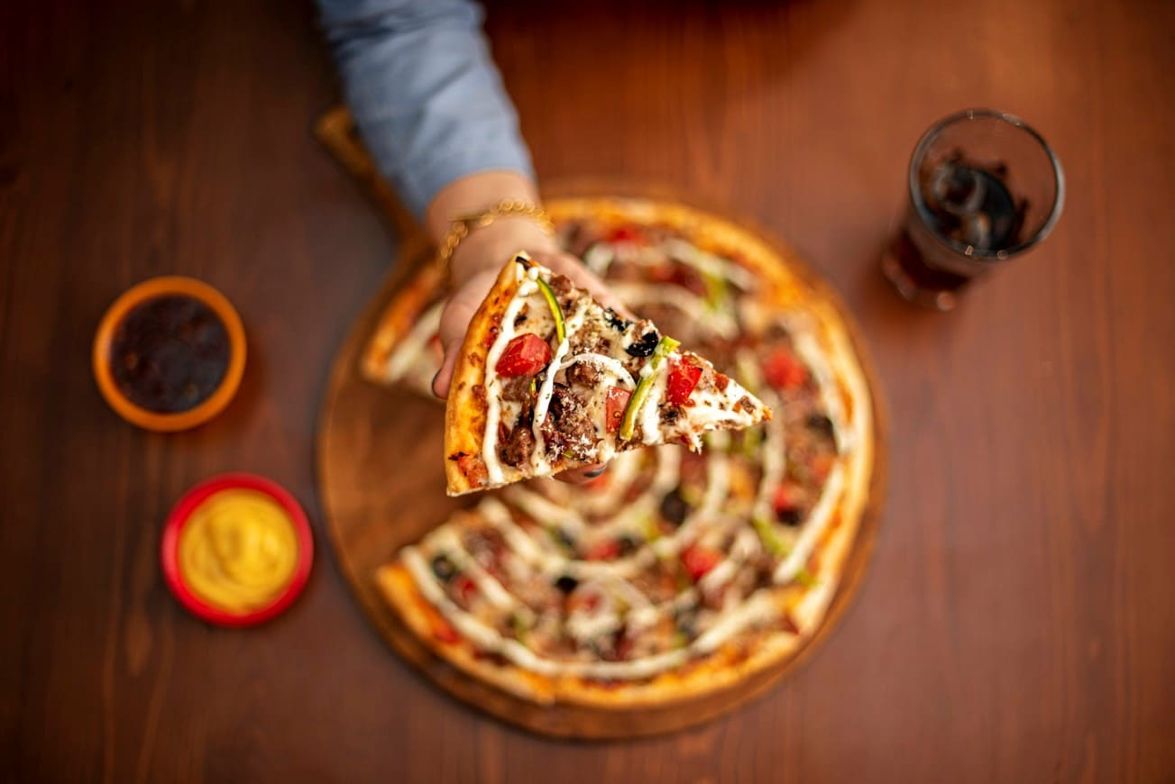 A UN CLICK PIZZA 